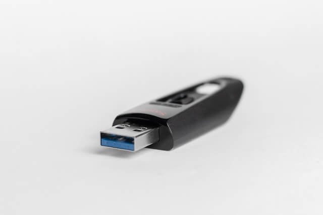 محرك أقراص USB 